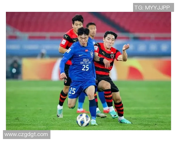 武汉足球队比赛经验引发热议球迷对战术和表现的不同看法